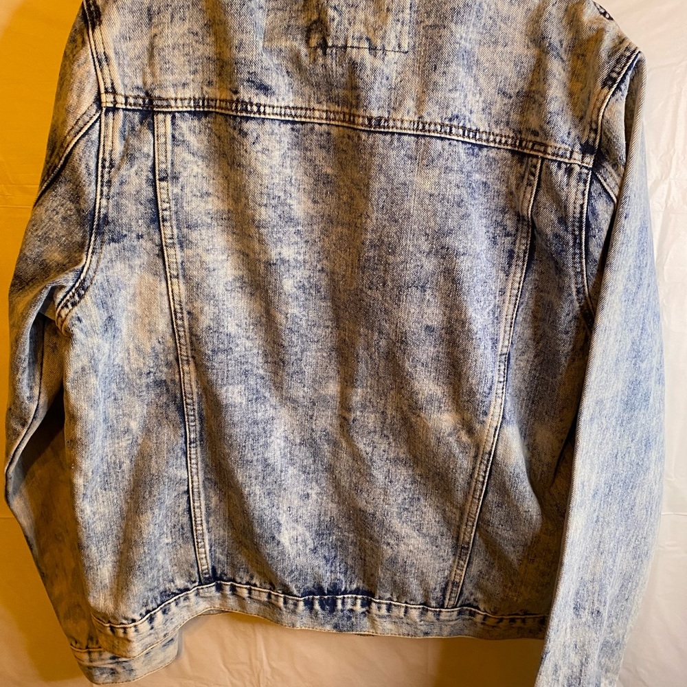 Men’s Jean Jacket - Picture 3 of 3